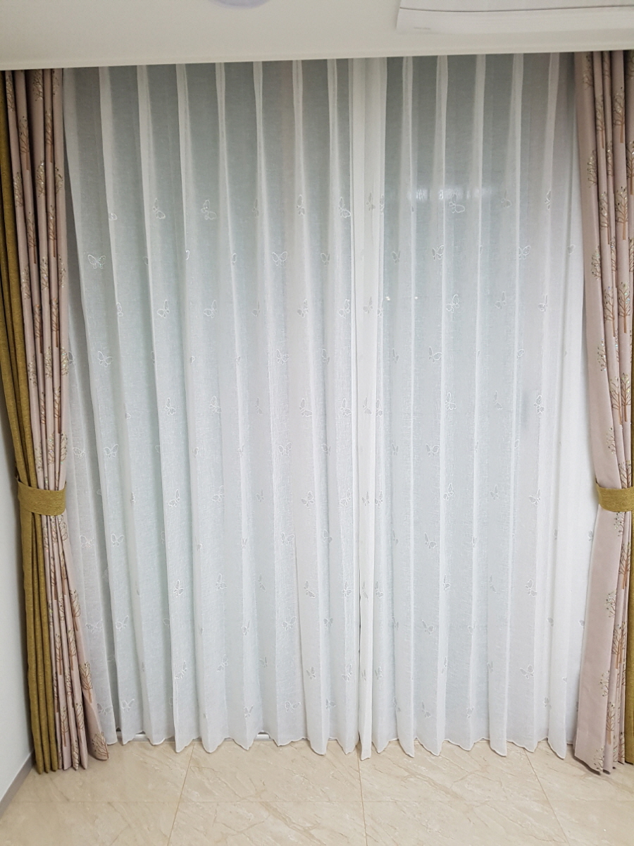 3034632970_Kwh6TZFf_0a468b0ab815c56f410a0fd3acb94c6e463ba2ad.jpg 이미지크게보기